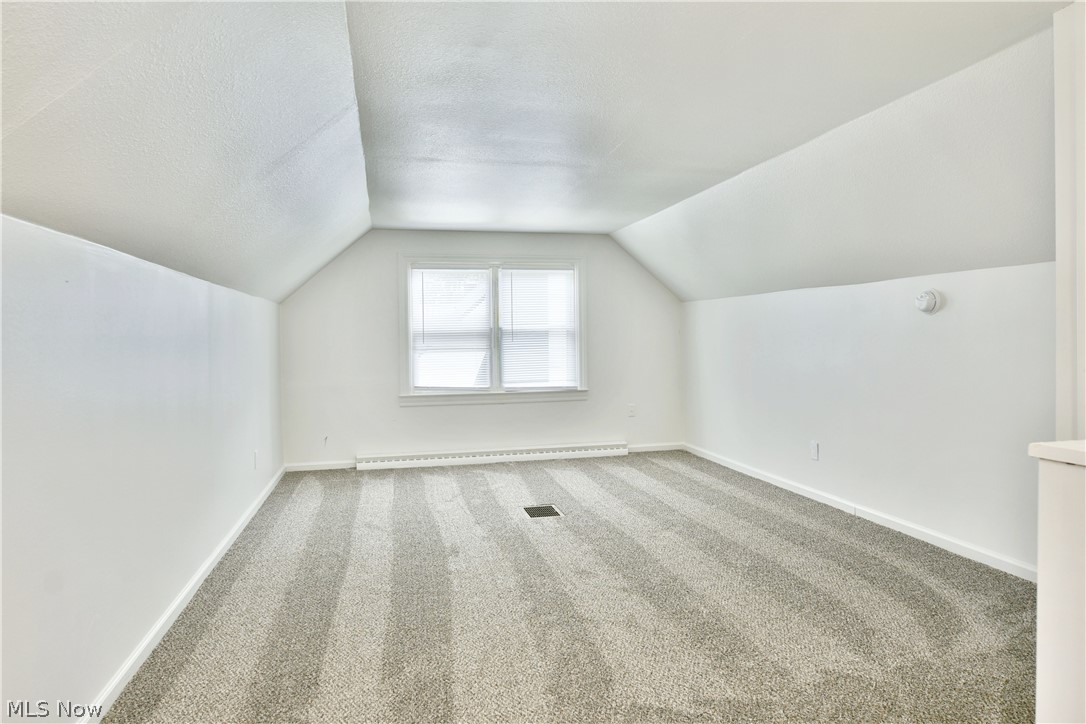 207 State Road NW Warren OH 44483