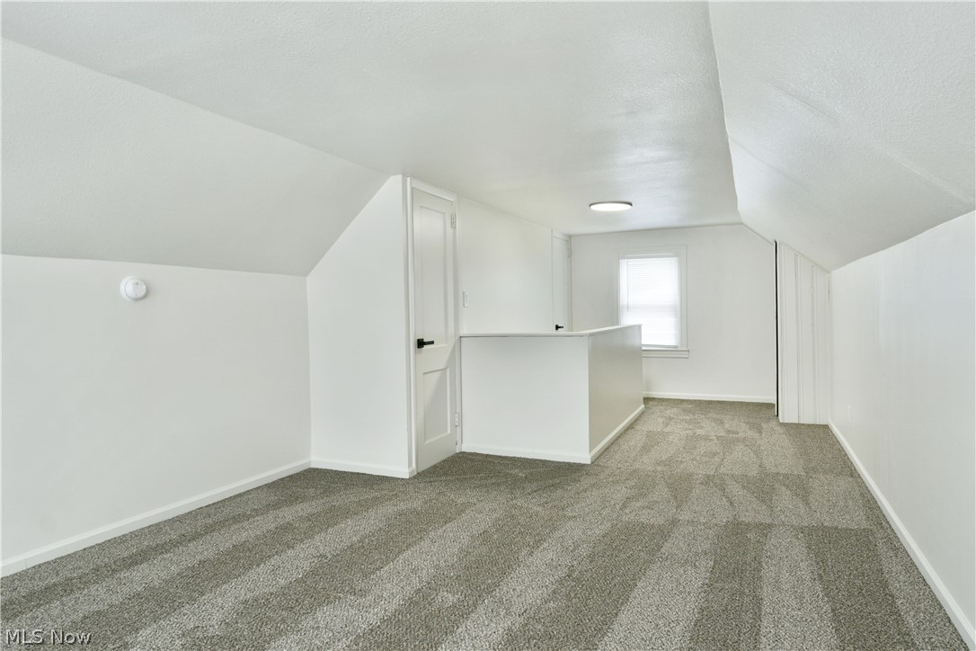 207 State Road NW Warren OH 44483