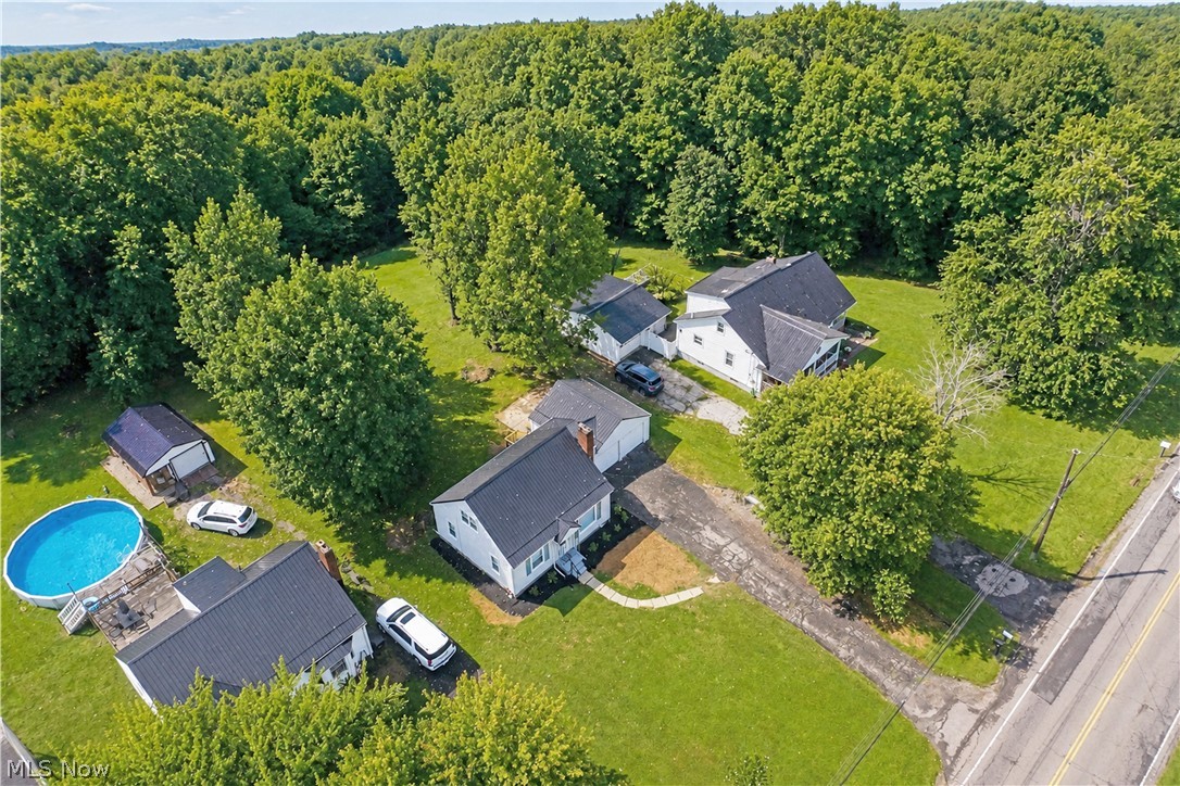 207 State Road NW Warren OH 44483