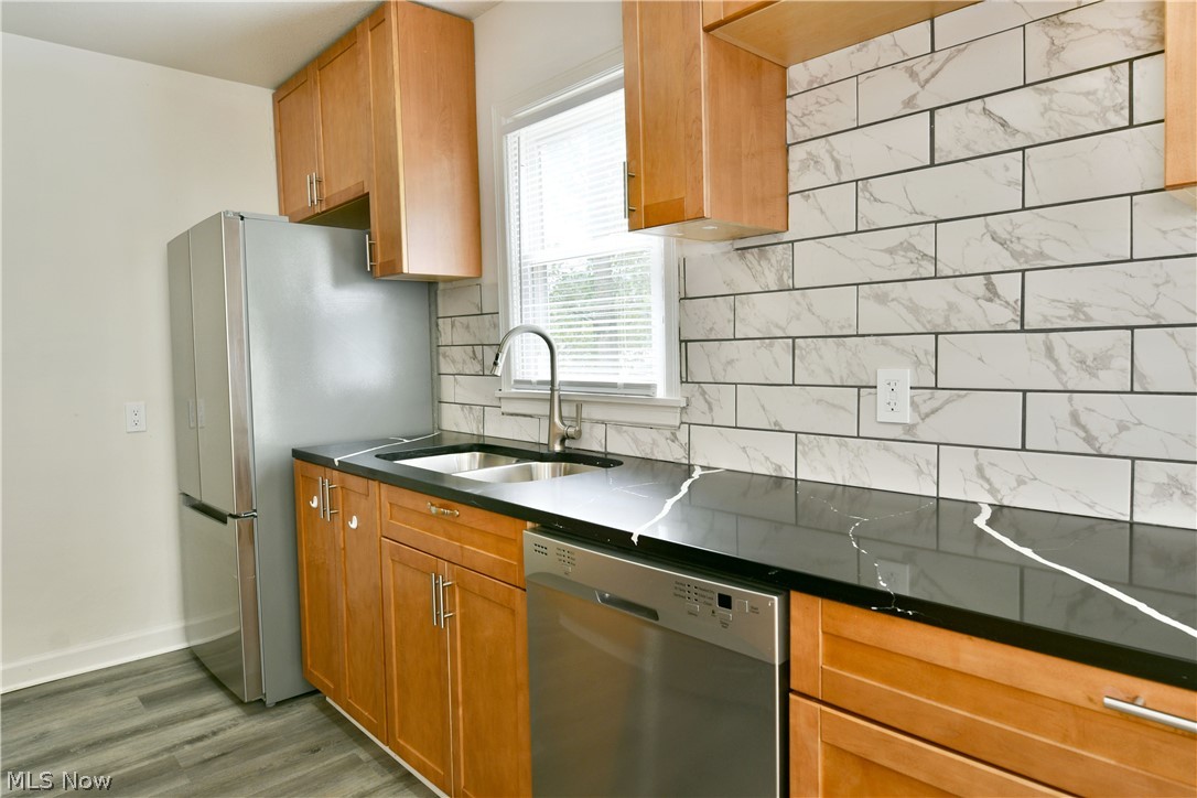 207 State Road NW Warren OH 44483