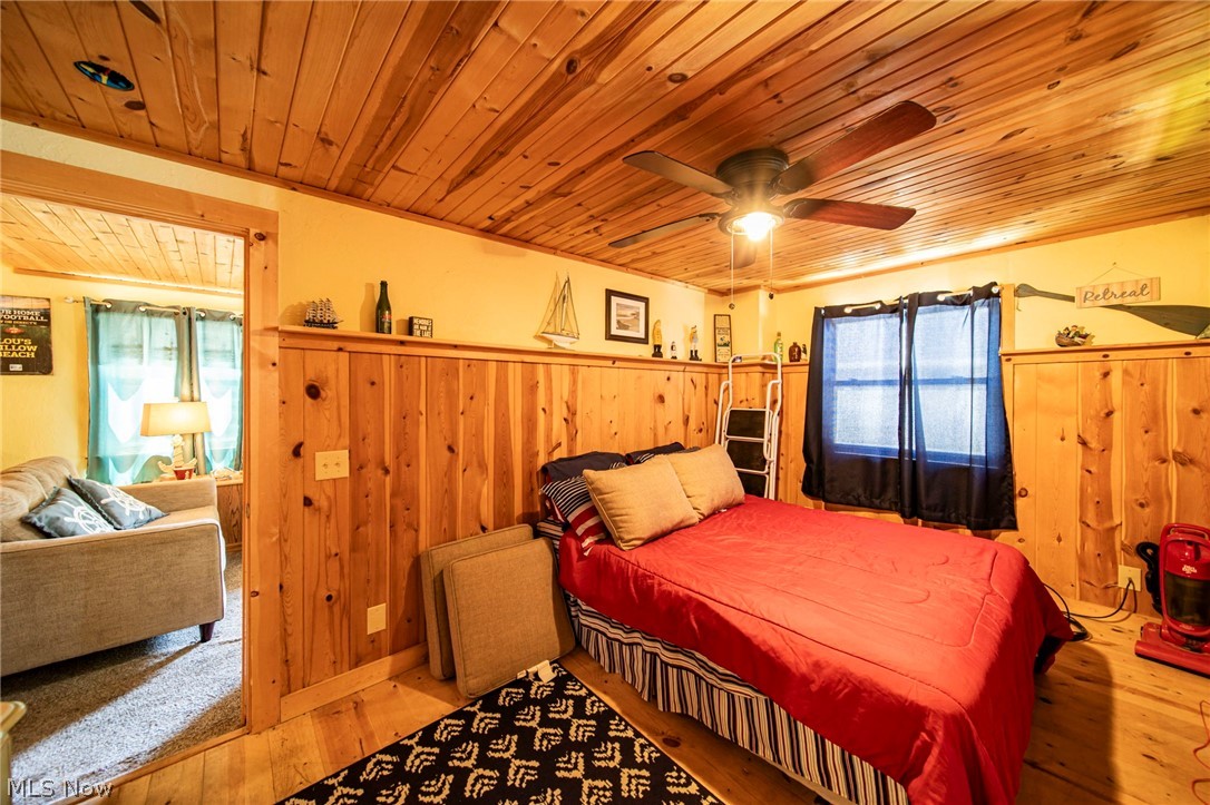 35 Billow Beach Ashtabula OH 44004