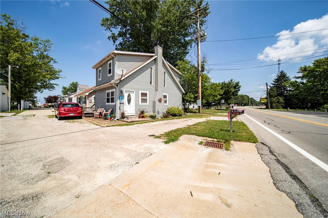 35 Billow Beach Ashtabula OH 44004
