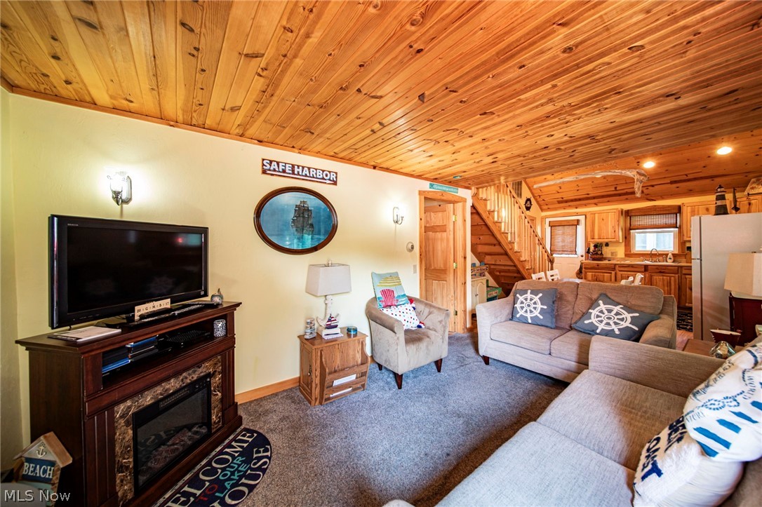 35 Billow Beach Ashtabula OH 44004