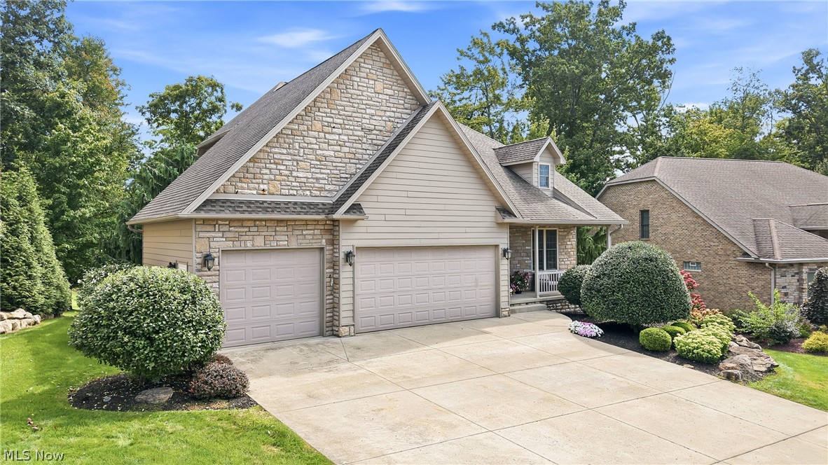 7563 Highbury Pointe Canfield OH 44406
