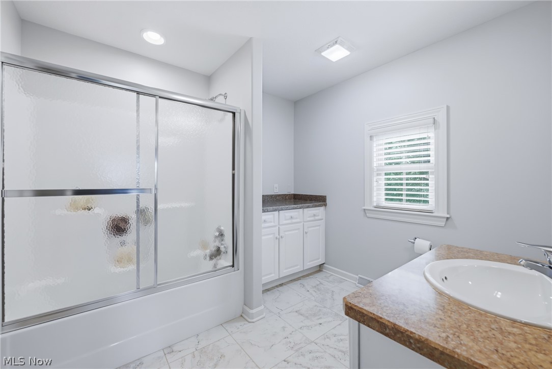 7563 Highbury Pointe Canfield OH 44406
