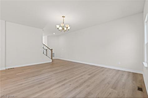 131 Pine Avenue Peninsula OH 44264