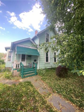 2069 W 95th Street Cleveland OH 44102