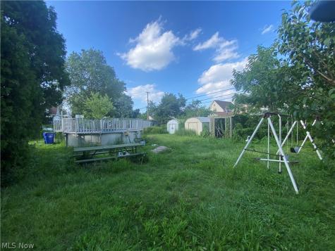 2069 W 95th Street Cleveland OH 44102