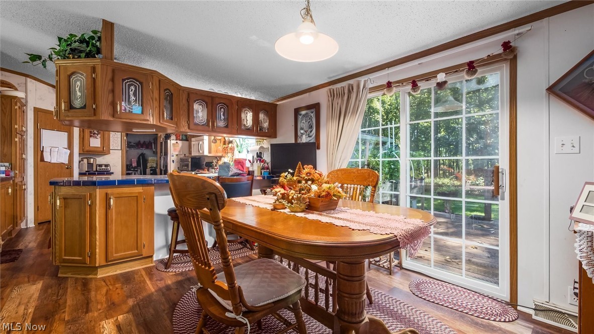 2038 Oldtown Valley Road SE New Philadelphia OH 44663