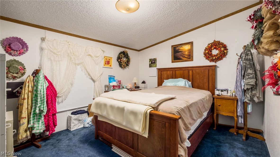 2038 Oldtown Valley Road SE New Philadelphia OH 44663