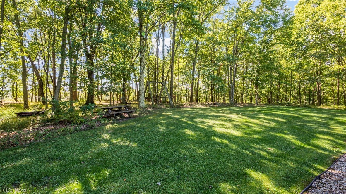2038 Oldtown Valley Road SE New Philadelphia OH 44663