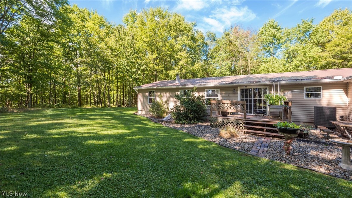 2038 Oldtown Valley Road SE New Philadelphia OH 44663