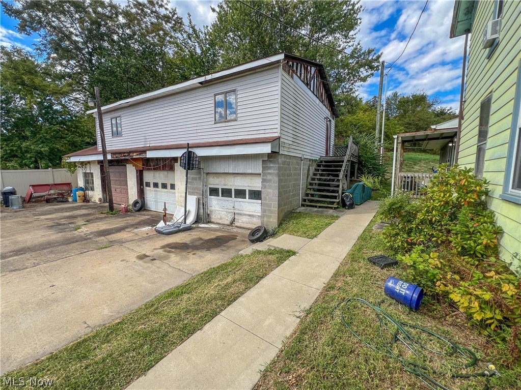 14614 E Liverpool Road East Liverpool OH 43920