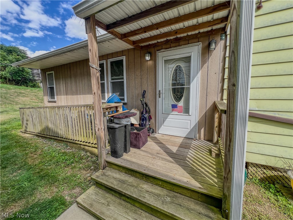 14614 E Liverpool Road East Liverpool OH 43920