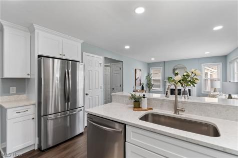 400 Elmwood Road Bay Village OH 44140