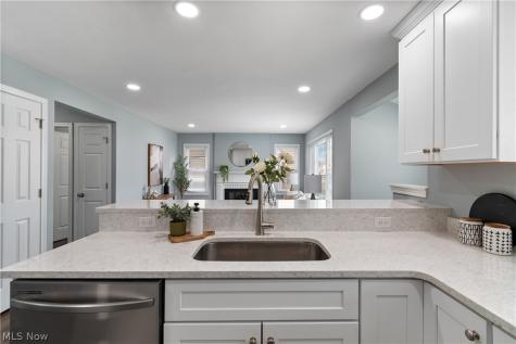 400 Elmwood Road Bay Village OH 44140