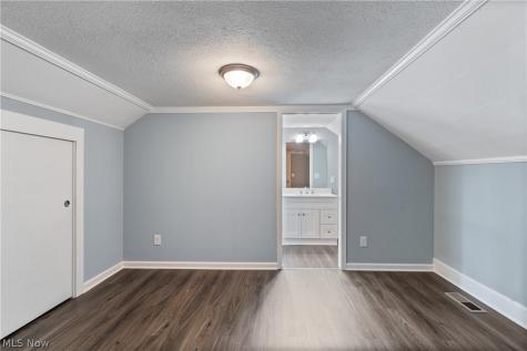 400 Elmwood Road Bay Village OH 44140