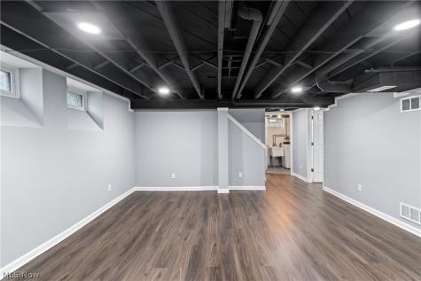 400 Elmwood Road Bay Village OH 44140