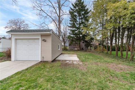 400 Elmwood Road Bay Village OH 44140