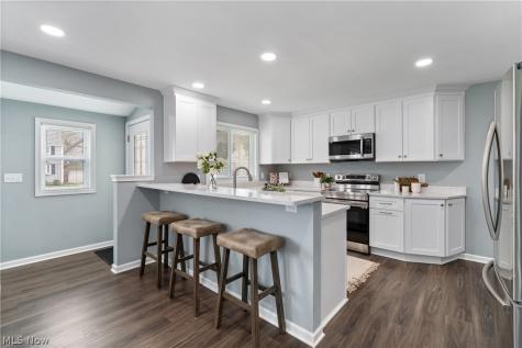 400 Elmwood Road Bay Village OH 44140