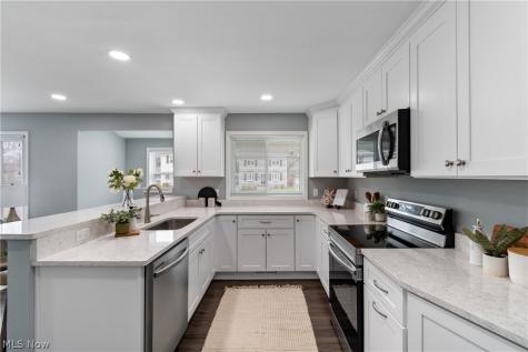 400 Elmwood Road Bay Village OH 44140
