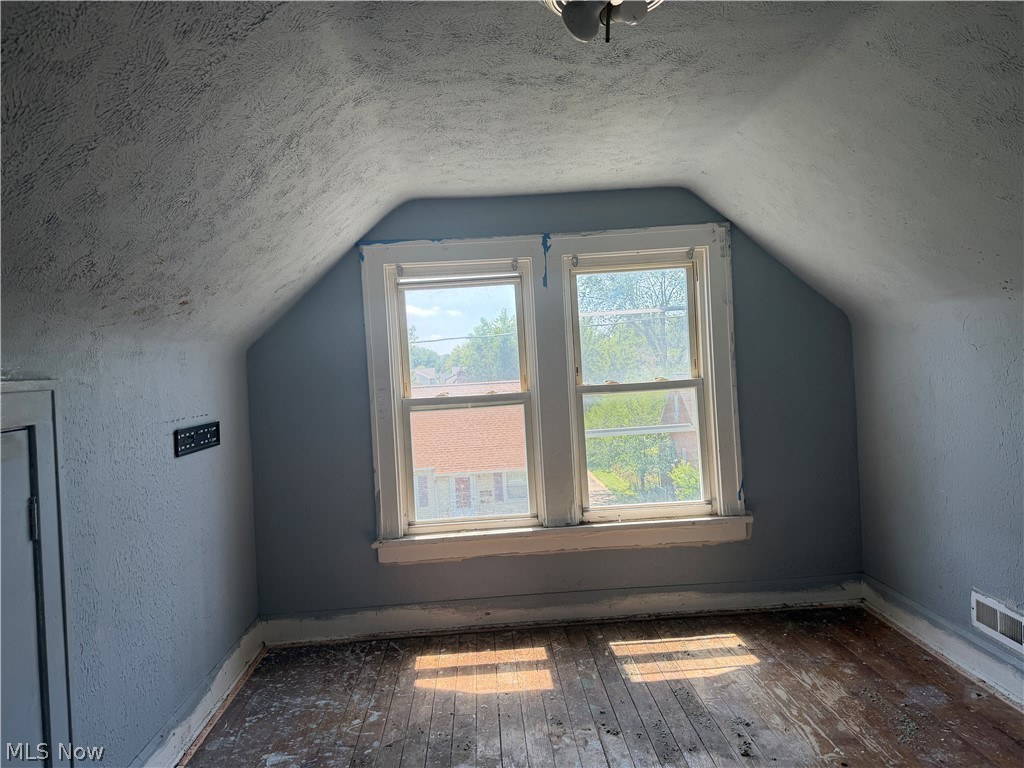 21443 Ball Avenue Euclid OH 44123