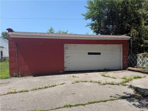 21443 Ball Avenue Euclid OH 44123