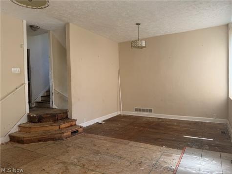 21443 Ball Avenue Euclid OH 44123