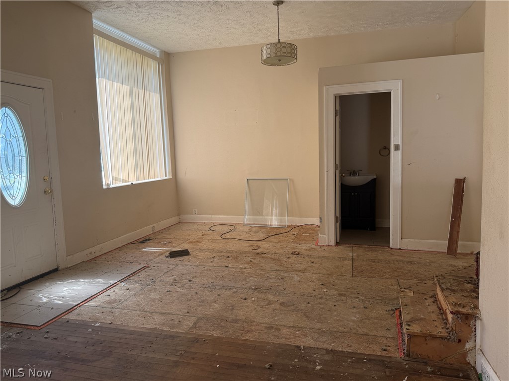 21443 Ball Avenue Euclid OH 44123