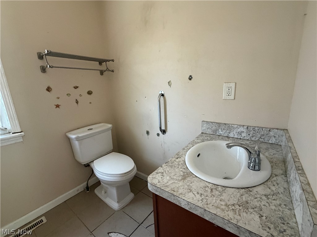 21443 Ball Avenue Euclid OH 44123