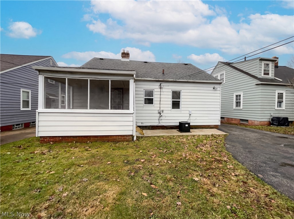 20511 Balfour Road Warrensville Heights OH 44122