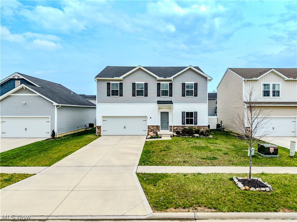 421 River Run Drive Elyria OH 44035