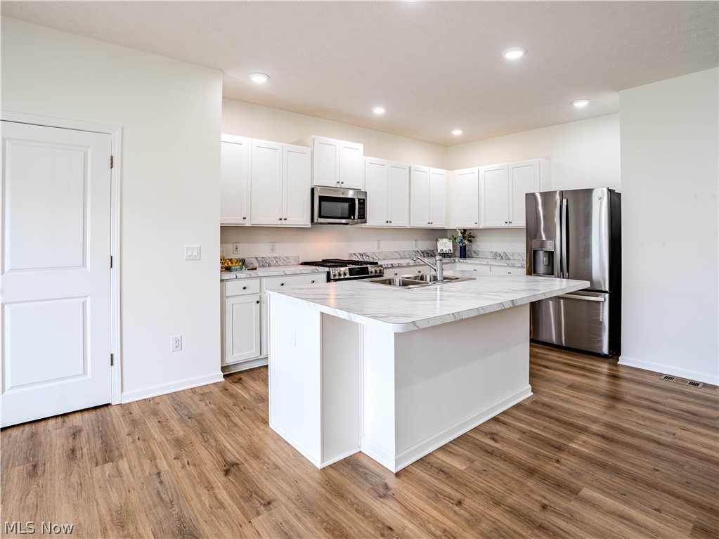 421 River Run Drive Elyria OH 44035