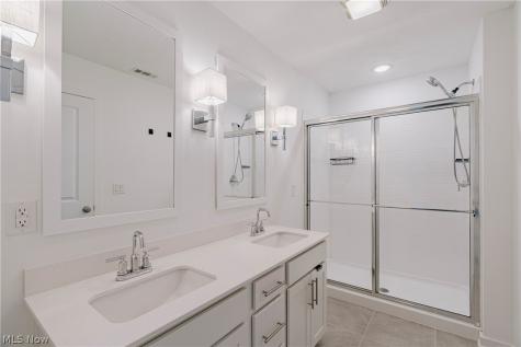 434 Douglas Street Akron OH 44307