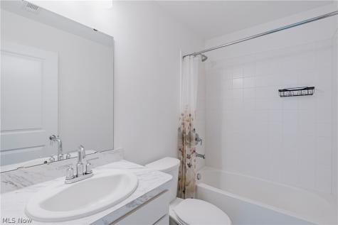 434 Douglas Street Akron OH 44307