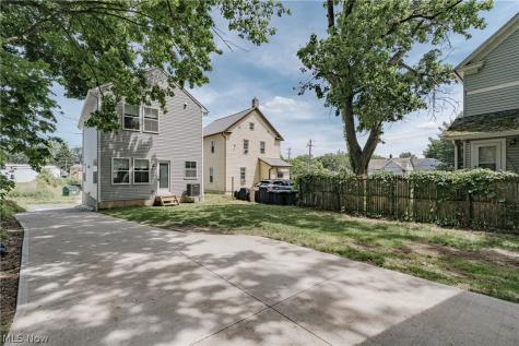 434 Douglas Street Akron OH 44307