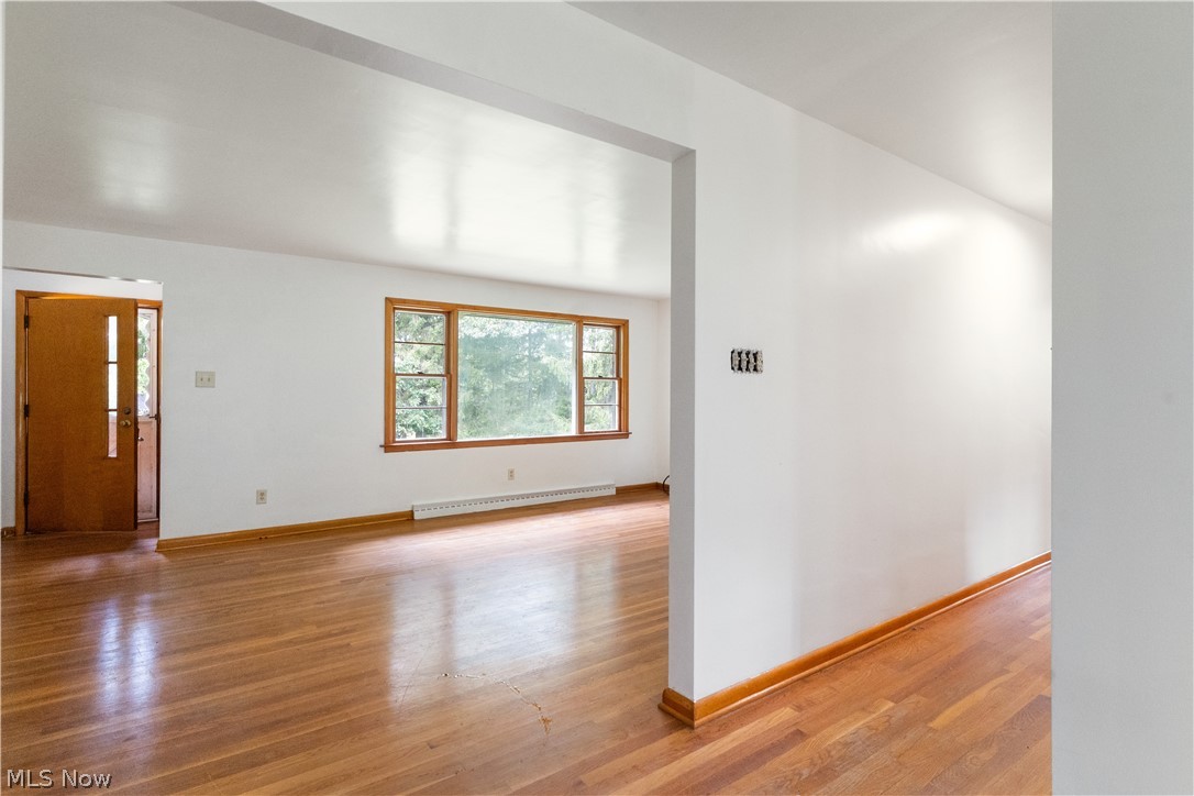 996 Sharon Hogue Road Brookfield OH 44438