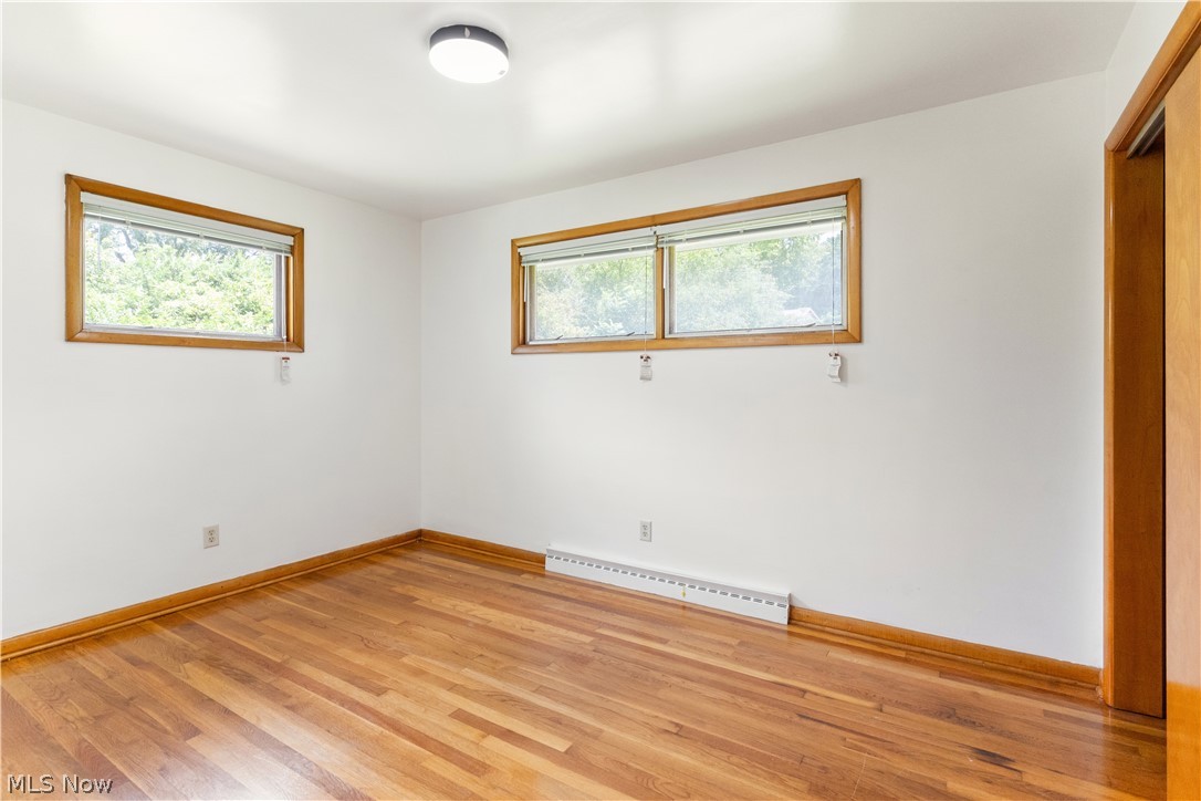 996 Sharon Hogue Road Brookfield OH 44438
