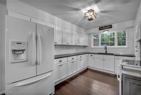 10906 Fitzwater Road Brecksville OH 44141