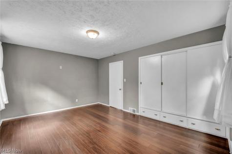 10906 Fitzwater Road Brecksville OH 44141