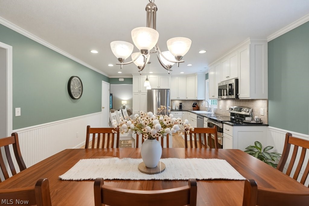 33445 Coachman Lane Solon OH 44139