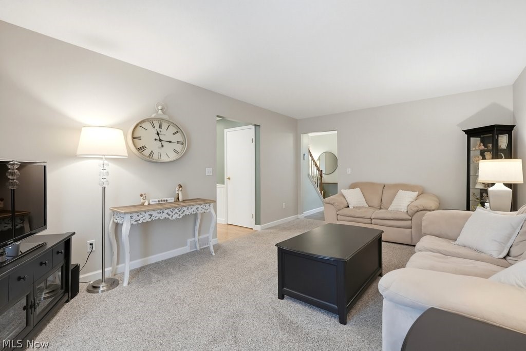 33445 Coachman Lane Solon OH 44139