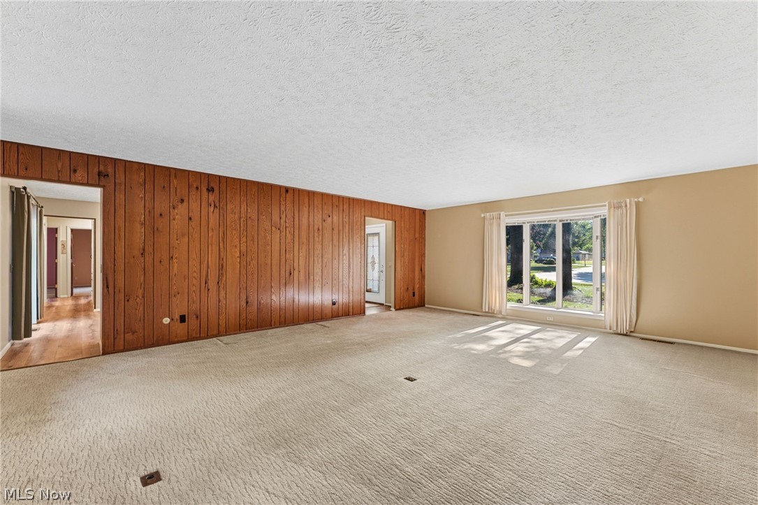 9249 Barton Drive Strongsville OH 44149