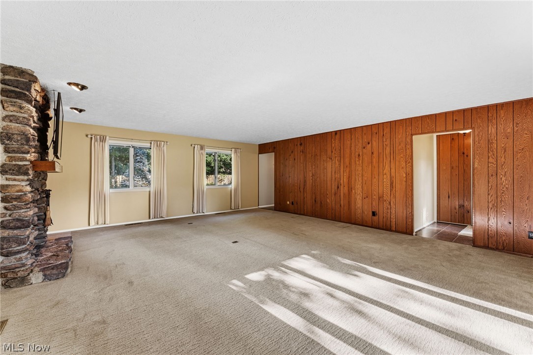 9249 Barton Drive Strongsville OH 44149