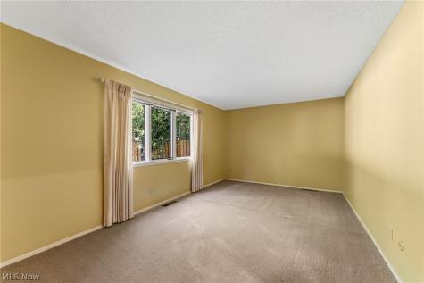 9249 Barton Drive Strongsville OH 44149