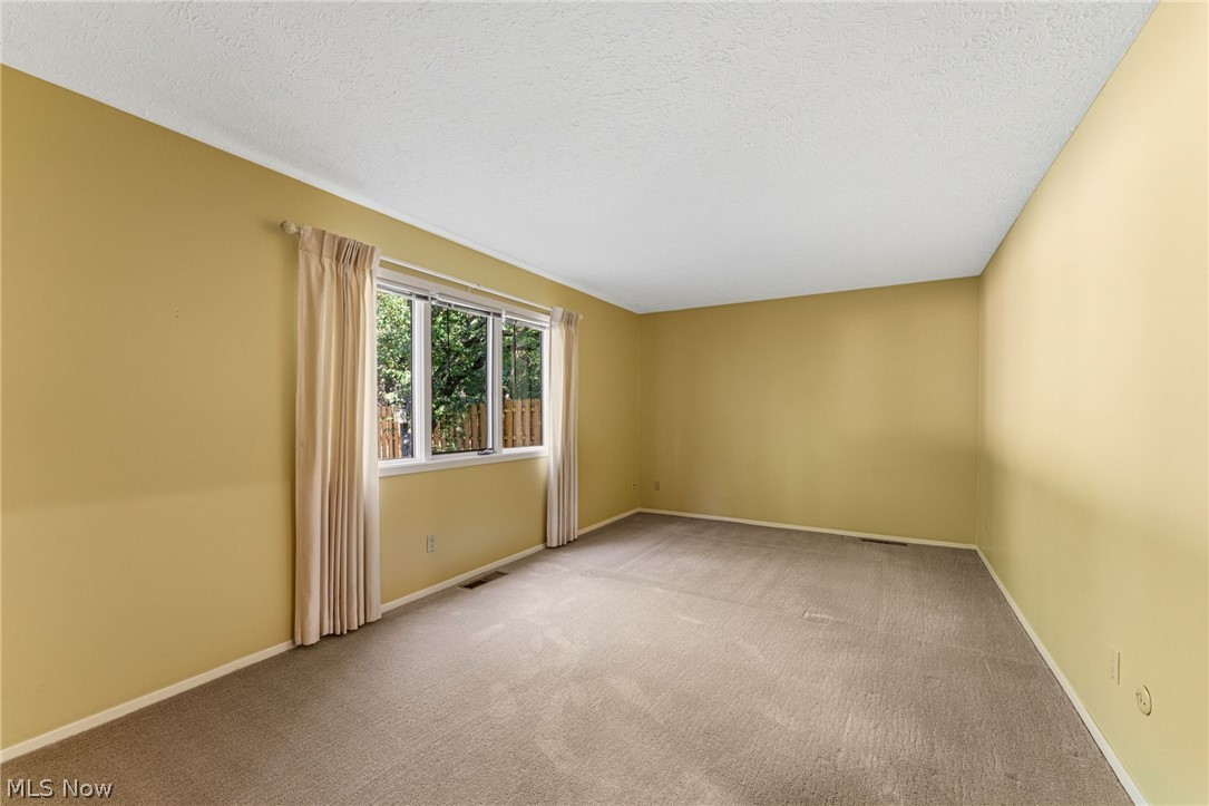 9249 Barton Drive Strongsville OH 44149