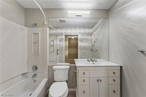 9249 Barton Drive Strongsville OH 44149