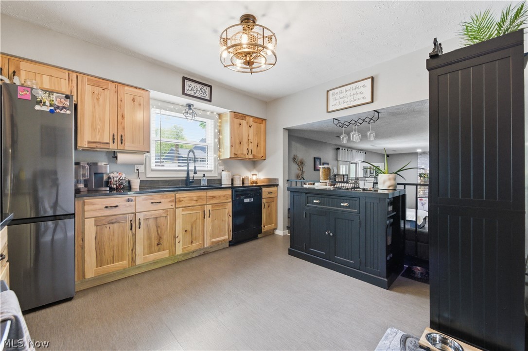 488 Woodlake Drive Medina OH 44256