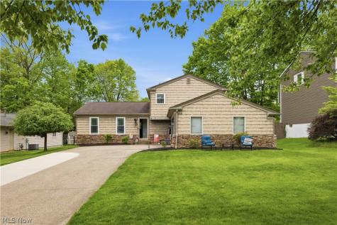 488 Woodlake Drive Medina OH 44256
