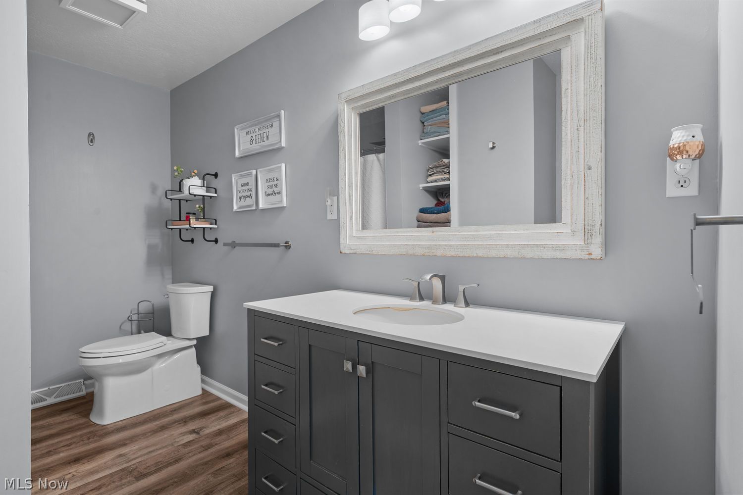 391 Park Avenue Chardon OH 44024